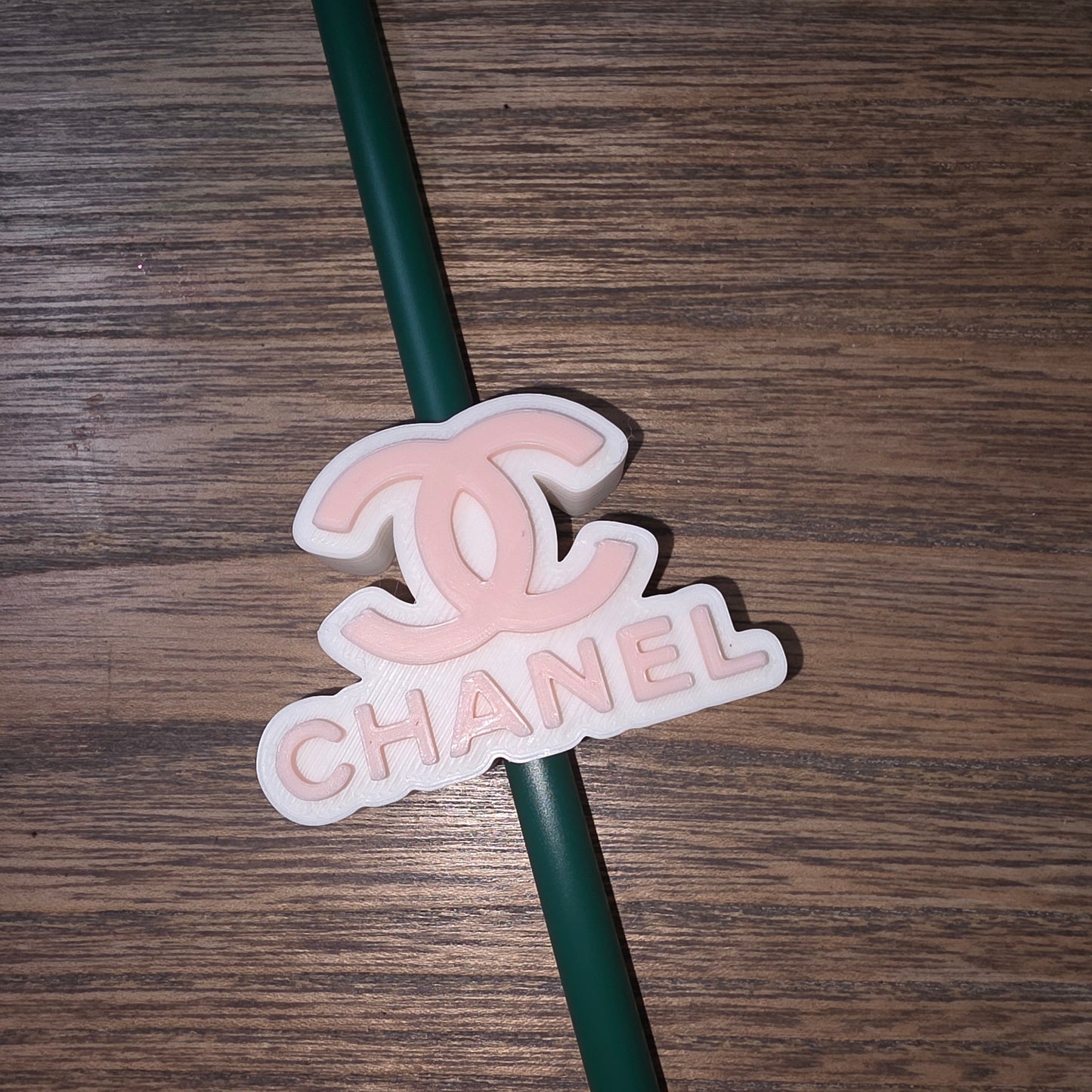 CC Straw Topper